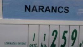 Megjelent egy üzletlánc pultjain a magyar narancs