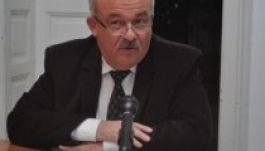 Mikó-per: imára kéri a híveket a református püspök