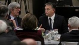 Orbán: „szóljanak, ha disznóság készül Magyarország ellen