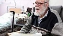 Újságját olvasva szembesült saját halálhírével egy svéd férfi