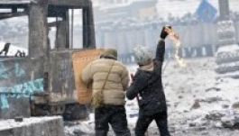 Terroristáknak nevezi az ukrán kormányfő a tüntetőket (ÉLŐ VIDEÓ)