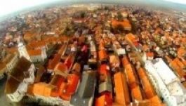 Lélegzetellállító légi felvétel készült Kézdivásárhelyről