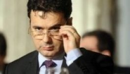 Nem módosul a tanév szerkezete a kényszervakáció miatt