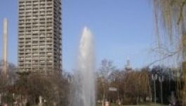 Sosem robbantottak még fel ilyen magas épületet Európában