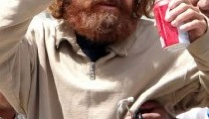 Egy doboz kóla volt a 16 hónap után partot ért hajótörött első kívánsága