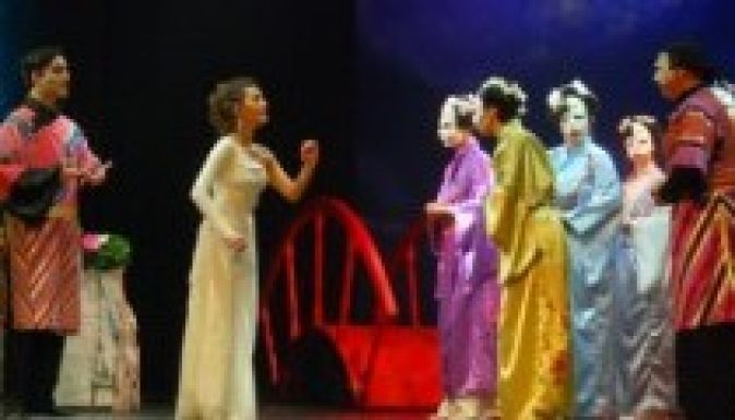 Viktória: a Csíki Játékszín vendégjátéka Kézdin