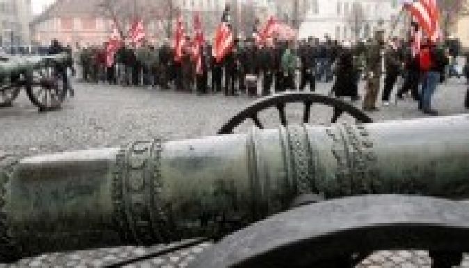 Nácibarát demonstráció és antifasiszta tüntetés is volt Budapesten