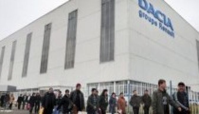 Pitești-ről Észak-Afrikába költözik a Dacia-gyár?