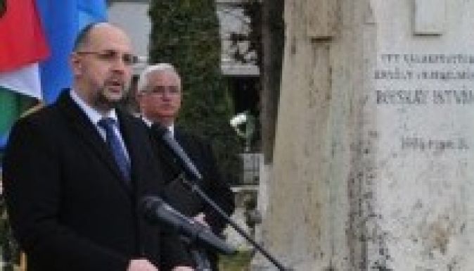 Bocskai Istvánra emlékeztek Nyárádszeredában