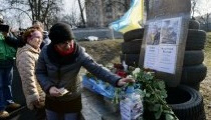 Orvlövészek lőhettek a kijevi tüntetőkre