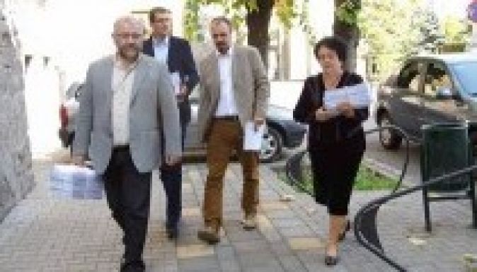 Az RMDSZ megkezdte az aláírásgyűjtést az EP-választásokra