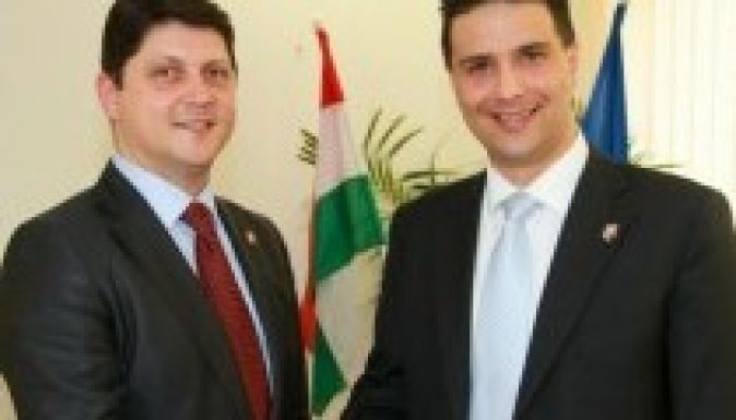 Mesterházy a választások előkészületeiről egyeztetett Titus Corlățeannal