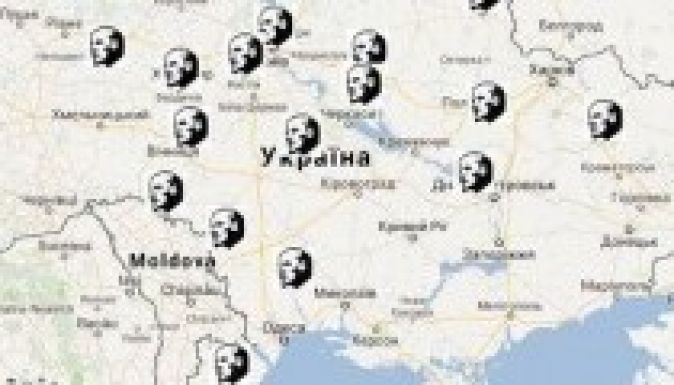 Harkivban kerítéssel és sátortáborral védik a Lenin-szobrot