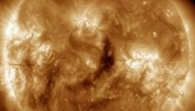 Erős napkitörés volt az éjjel