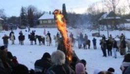 Elégették a bábut, elűzték a telet Sztánán
