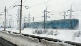 Még mindig hó bénítja a közlekedést Románia déli részén