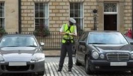 Horribilis áron lehet parkolni Londonban