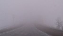 Péntek délig sűrű köd lesz 13 megyében