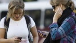 Jóval olcsóbbak lesznek a hálózaton kívüli hívások áprilistól