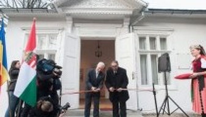 Ady Endre-emlékkiállítást nyitottak a csucsai Goga-múzeumban