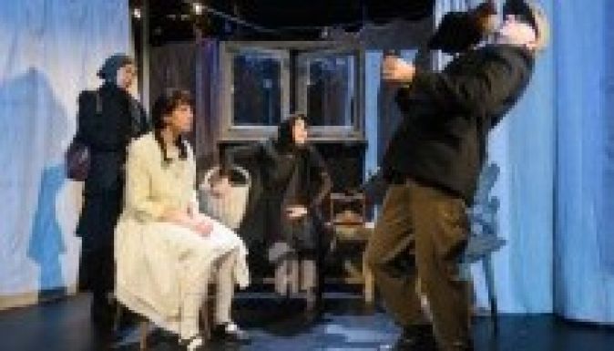 Beválogatták a POSzT versenyprogramjába a Csipke című előadást