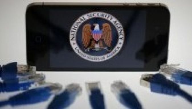 EP: azonnal vessen véget az USA a tömeges megfigyeléseknek