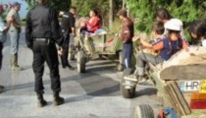 Elkezdték hagyományos vándorlásukat a sátoros cigányok