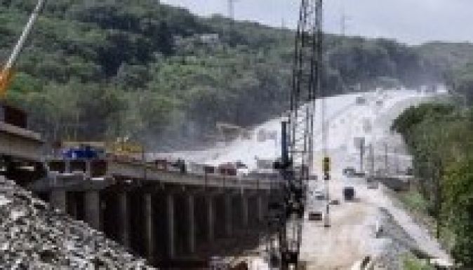 Kilencvenhárom kilométer sztráda készül el idén Romániában