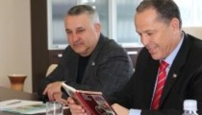 Szerették Kisinyovban a román nyelvű Magyarságtörténetet