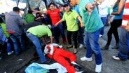 Zenészeket zúzott halálra a karneválon összedőlő gyaloghíd