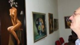 Ellentétes párhuzamok tárlata Nagyenyeden