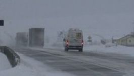 Visszatért a tél Székelyföldre, havasak az utak