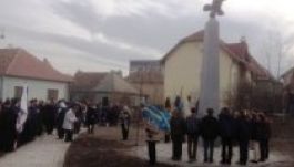 Turulszobrot avattak a Székely Szabadság Napján Sepsiszentgyörgyön