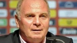 Elfogadja büntetését és lemondott tisztségeiről Uli Hoeness