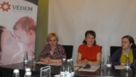 Már a fogamzástól segít az édesanyáknak a Védem Egyesület