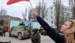 Fegyverzettel távozhatnak a Krímből az ukrán katonák