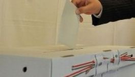 Délutánig kérhető a külképviseleti névjegyzékbe vétel