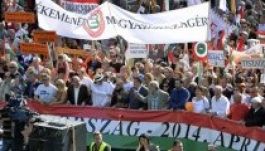 Békemenet Budapesten: „Vezess, Viktorunk!”