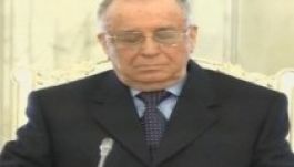 Ion Iliescu elaludt Traian Băsescu beszéde közben