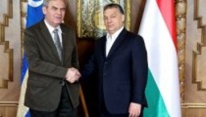 Tőkés László kész tényként kezeli a Fidesz kétharmadát