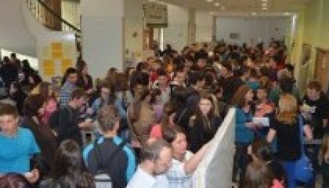 Nagy tömeget vonzott Csíkszeredába a Sapientiás Nyílt Napok-sorozat