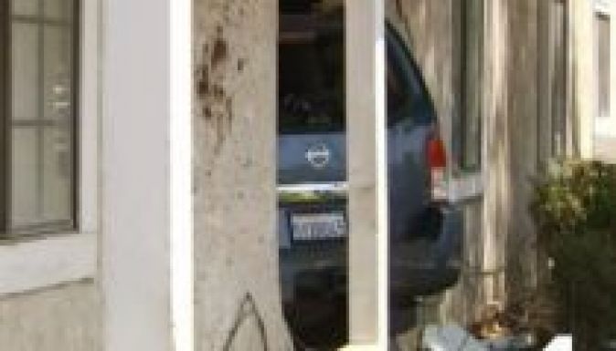 Az ágyában gázoltak halálra egy 16 éves lányt