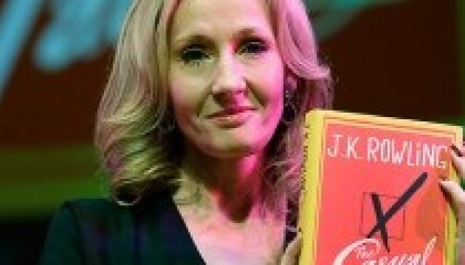 J. K. Rowling felnőtteknek szóló regényéből is lesz film