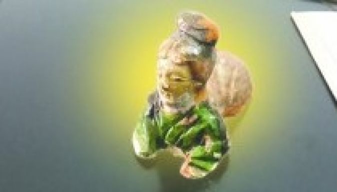 Ezeréves szobrot talált pisilés közben