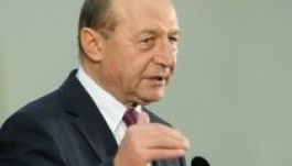 Băsescu a kormány és az IMF adópolitikáját bírálta
