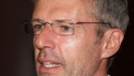 Lambert Wilson lesz az idei cannes-i filmfesztivál házigazdája