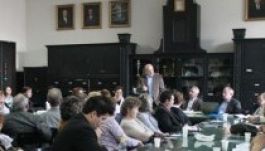 Az anyanyelvi oktatásról konzultáltak Marosvásárhelyen