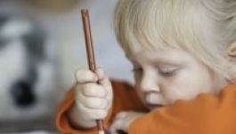 Közvita lesz arról, hogy 5 évestől tegyék kötelezővé az oktatást