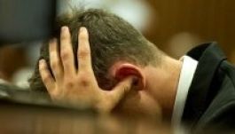 Oscar Pistorius: „csak meg akartam védeni Reevát”