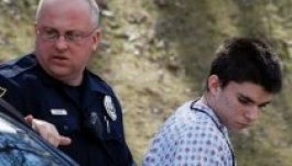 Üres tekintettel késelte meg diáktársait egy 16 éves az USA-ban